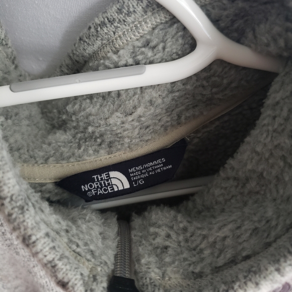 North face pullover - Picture 3 of 4